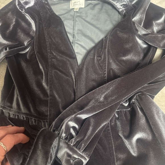 Frenchi Shimmering Black Velvet Blazer - Picture 3 of 5